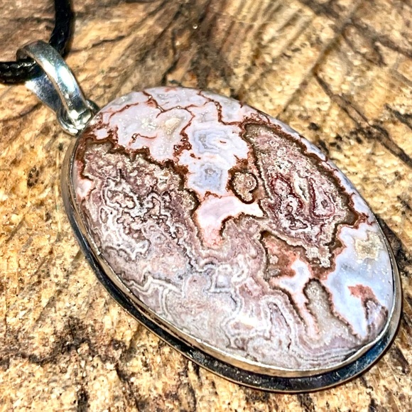 Crazy Lace Agate Pendant 2 1/4” - Picture 2 of 6